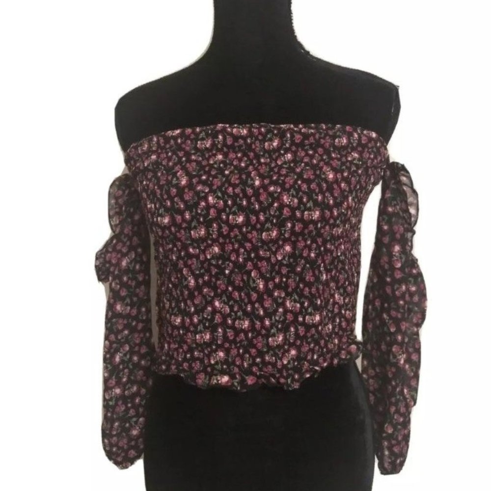 Halter top size Large black
